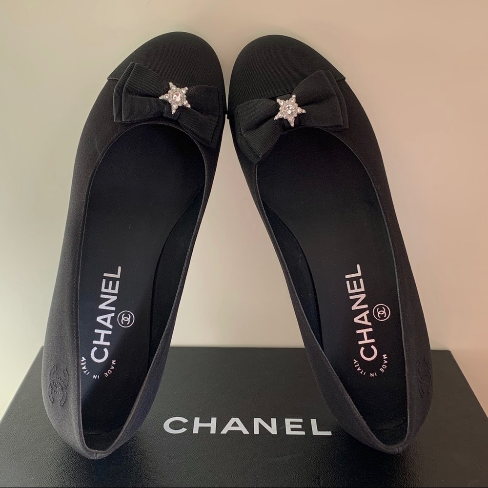 Chanel CC crystal bow cap toe ballerina flats